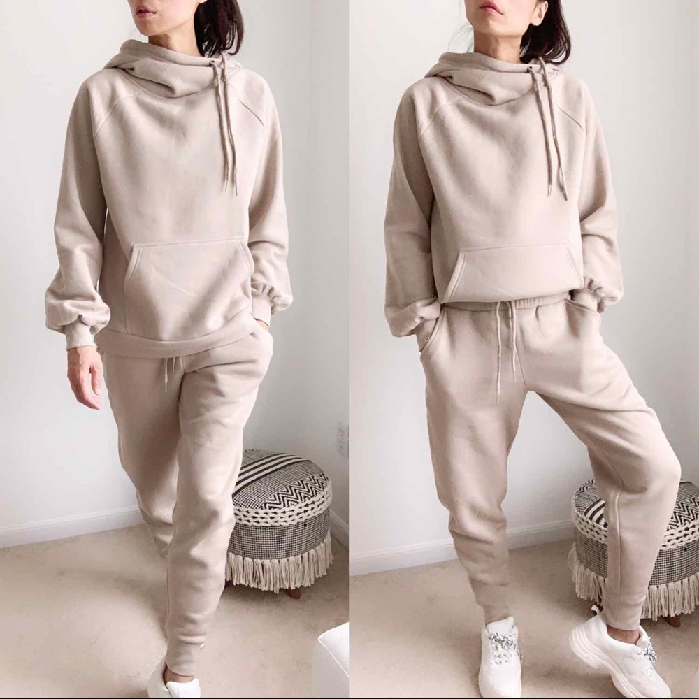 Jogger Set, Neutral Tone - Picture 4 of 8